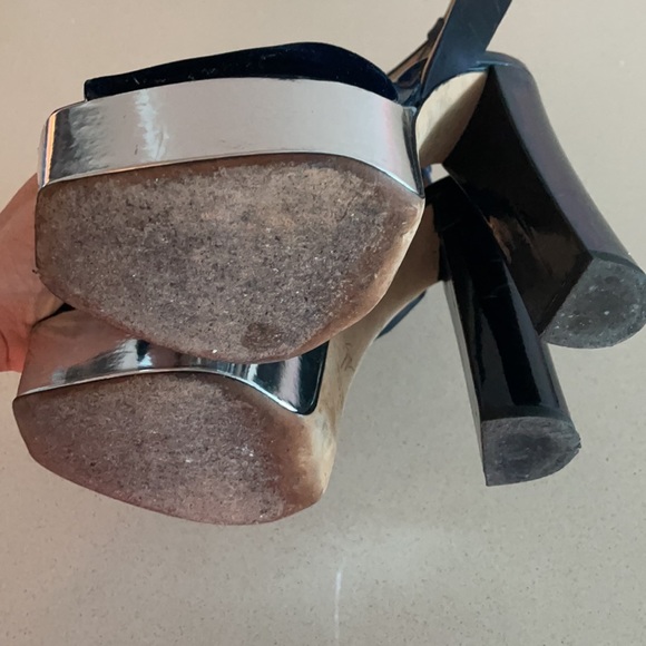 ‘AMELIA’ Giuseppe Zanotti navy velvet sandals - Picture 4 of 5